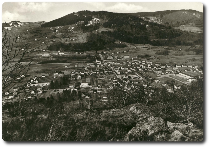 Le village de Rupt-sur-Moselle, entre le Bélué et le Fort de Rupt, à la fin des années 60
